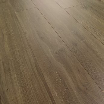 LAMINÁT SWP NOBLESSE 8/32 DUB MONTREUX 4V 3783 NM